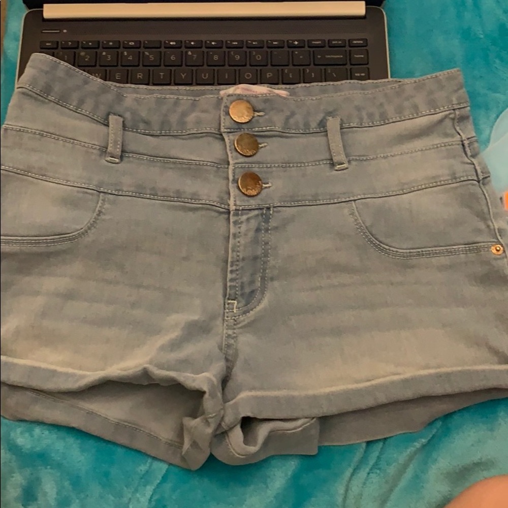 NOBO booty shorts